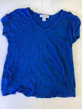 Tommy Bahama Blue Tee With Fraying Neckline Details.